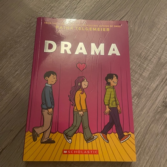 4 pack Raina Telgemier Books: Smile, Sisters, Ghost, And Drama. Barely Used - Picture 5 of 5